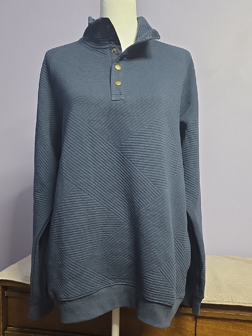 Goodfellow & Co Men's Slate Blue Quilted Mock Neck Four Button Sweatshirt